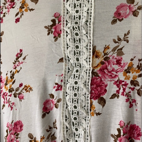 Floral cardigan with 3/4 sleeves and lace insert, size 0 - Picture 2 of 10